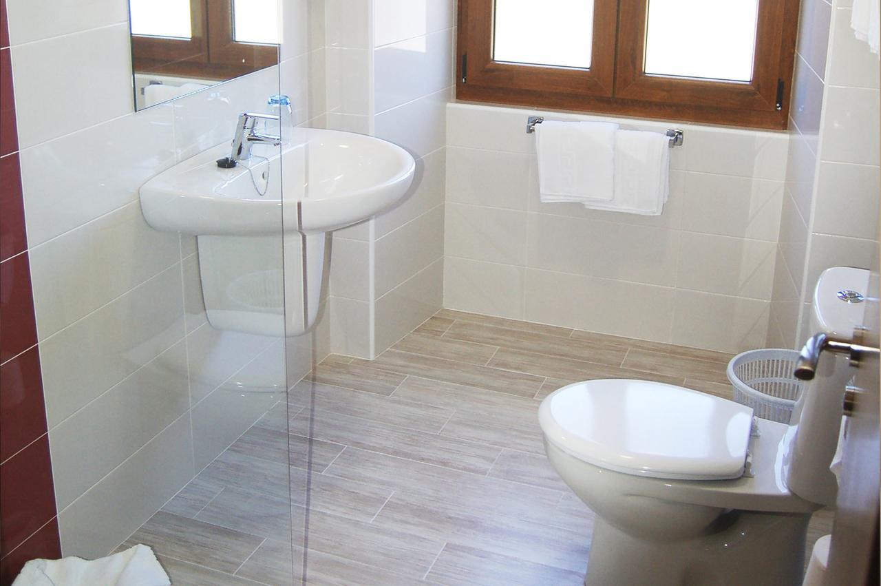 Hotel Lupa San Juan de Pinera Екстериор снимка